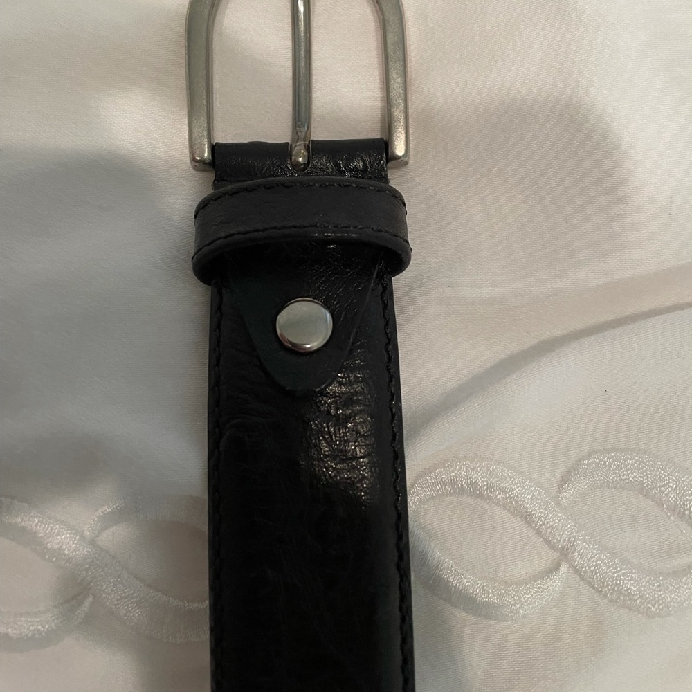 Men’s ostrich style leather belt